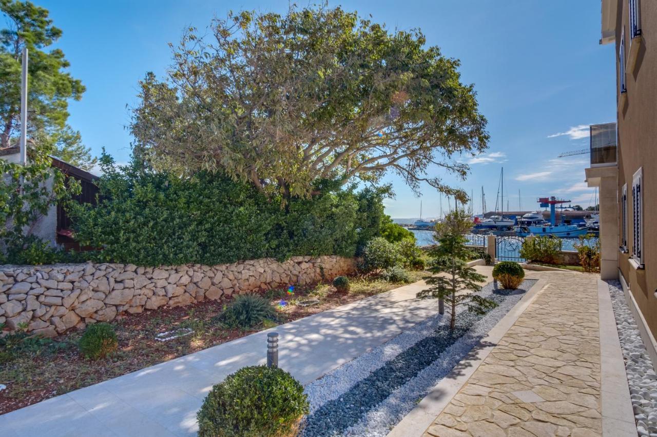 Lucica 360 Sea View Suite Nerezine Extérieur photo